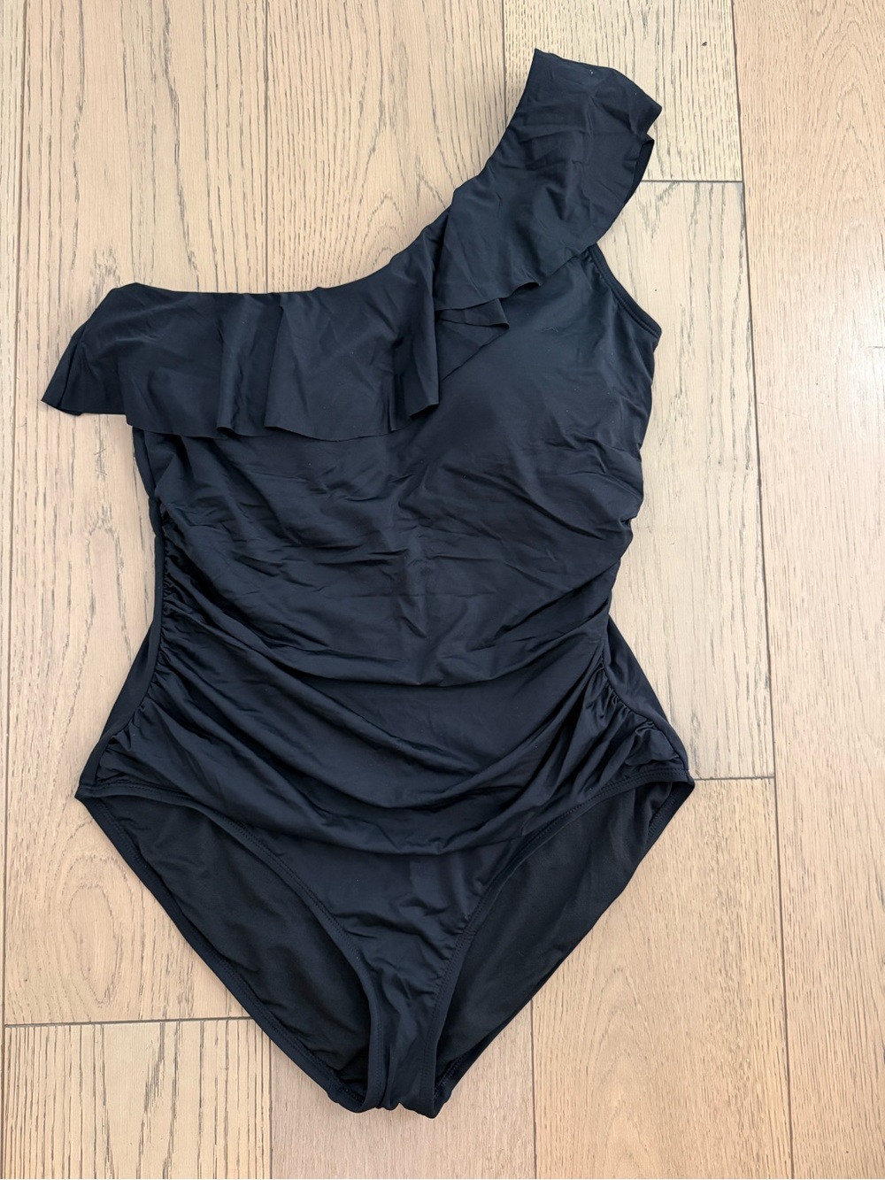 Asymmetric Ruffle One-Shoulder Black Women's Swimsuit